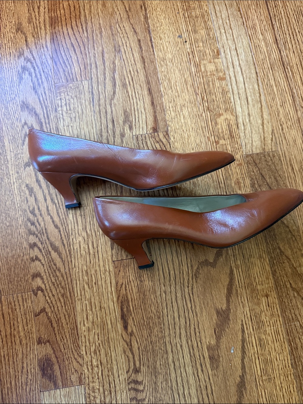 Dead stock Liz Claiborne Cognac Pumps